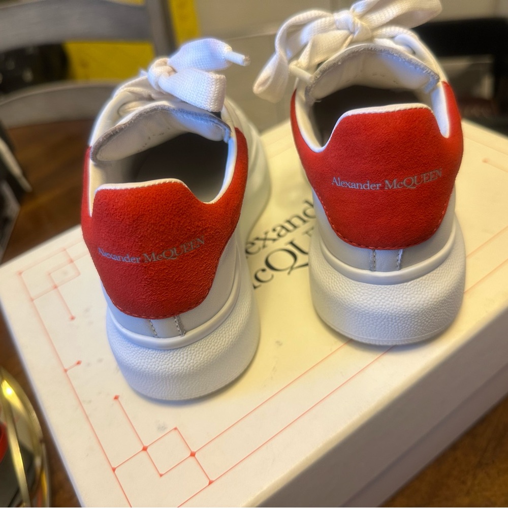 Alexander McQueen Kids Sneakers in Red and White